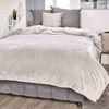 COBIJA FLANNEL UNIC GRIS NIEVE_3_11zon